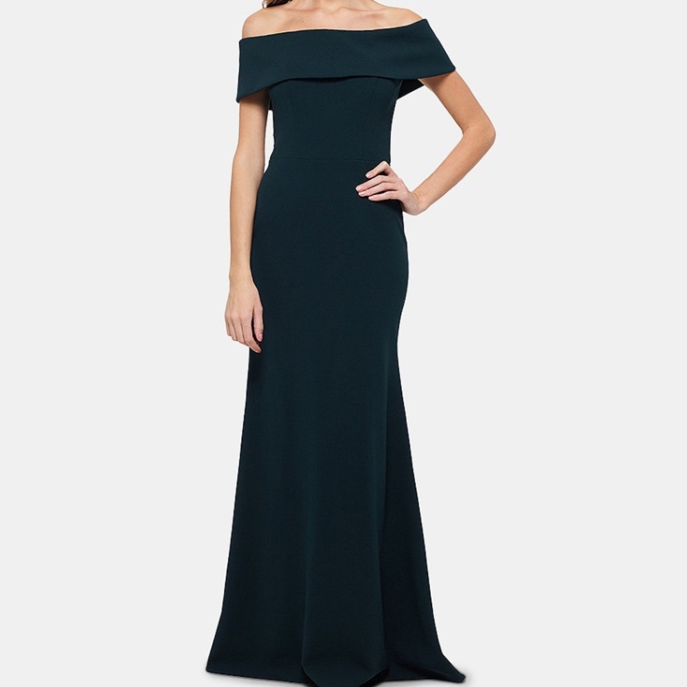 Betsy & Adam evening gown Size 2 NWT $279